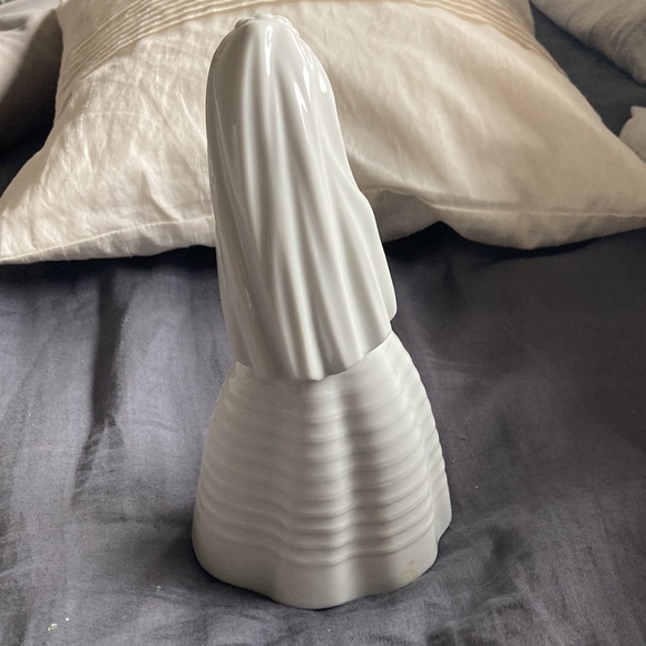 NAO by LLADRO first communion porcelain doll. No box - Picture 4 of 4